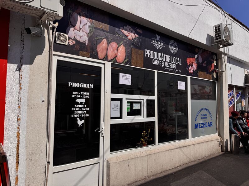 Piata Straduintei- Berceni 1 Cultural  Complex Comercial Straduintei.