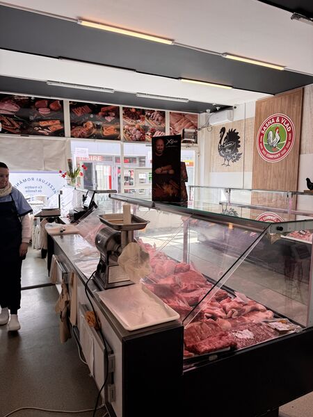 Piata Straduintei- Berceni 1 Cultural  Complex Comercial Straduintei.