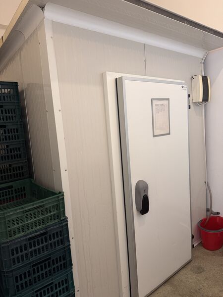 Piata Straduintei- Berceni 1 Cultural  Complex Comercial Straduintei.