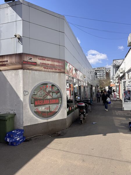 Piata Straduintei- Berceni 1 Cultural  Complex Comercial Straduintei.
